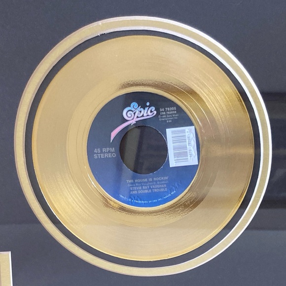 Stevie Ray Vaughan ‘The House is Rockin’ Gold Framed 45 Record Display 🎸 - Picture 6 of 12
